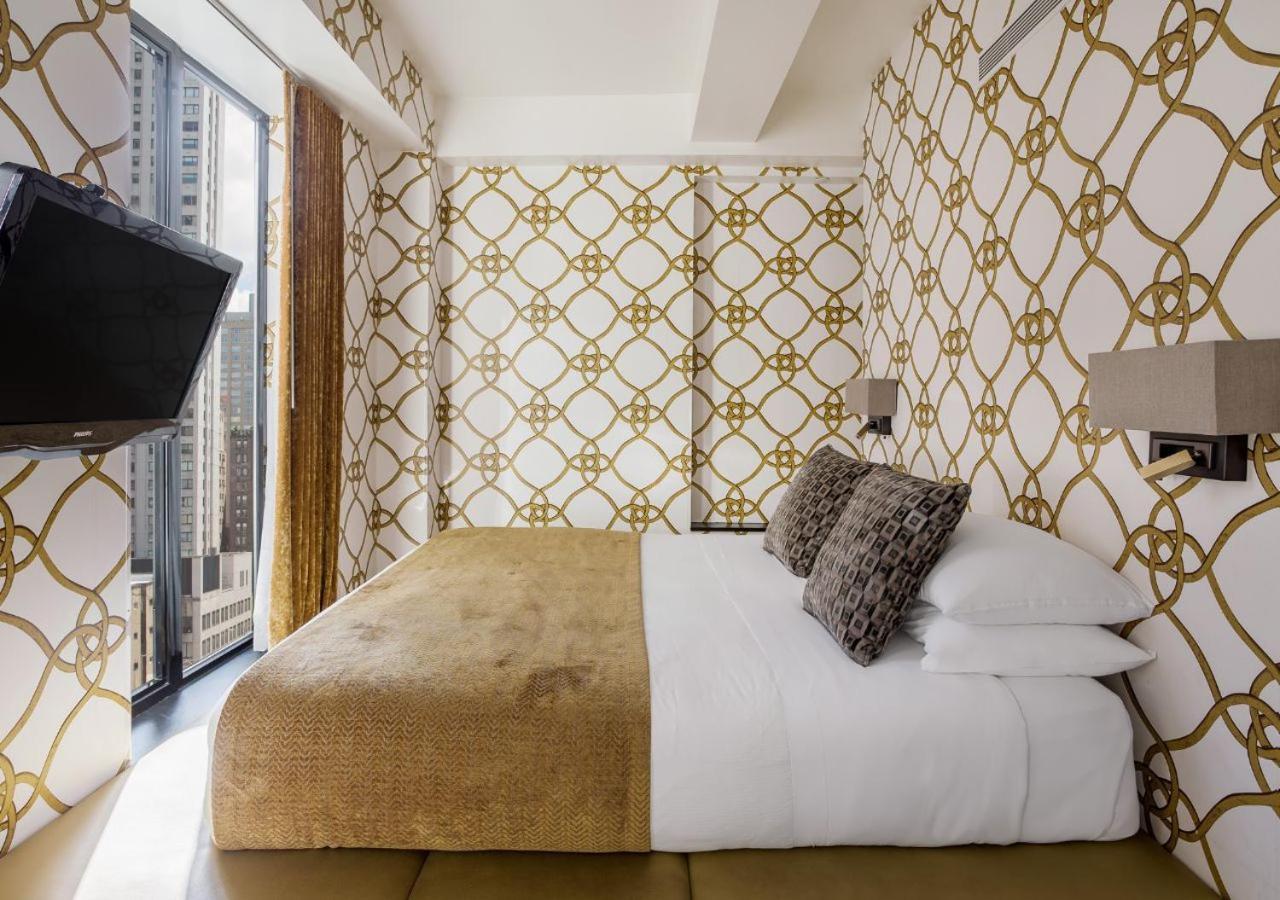 45 Times Square Hotel Ню Йорк Екстериор снимка